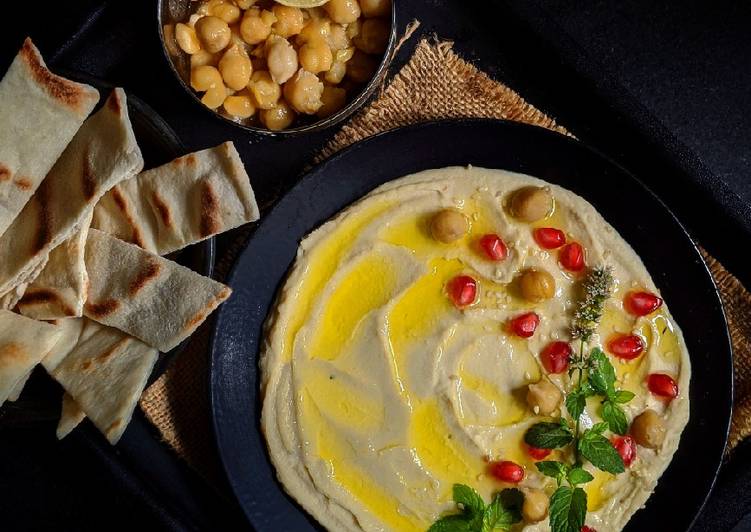 Easiest Way to Prepare Homemade Creamy and Smooth Hummus