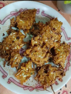A picture of Cabbage Pakora.
