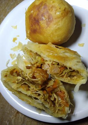 A picture of Khasta Chicken Kachori.