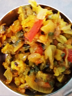 பாவக்காய் பொரியல் (கசப்பு இல்லாதது) செய்முறை முக்கிய புகைப்படம்