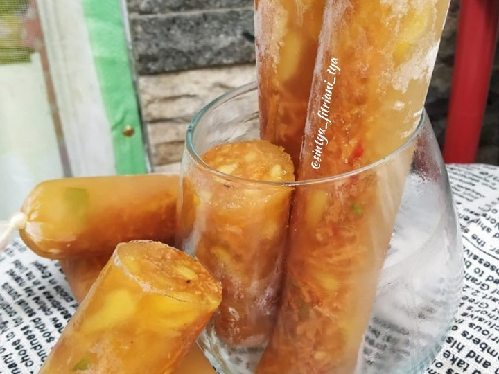 Bagaimana Menyiapkan Es Lilin Rujak Anti Gagal