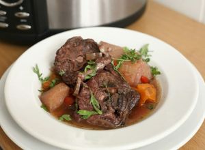 Foto principal de Caldereta de cordero en olla de cocción lenta (slow cooker)