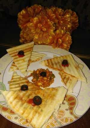 A picture of Chicken cheese sandwich.
