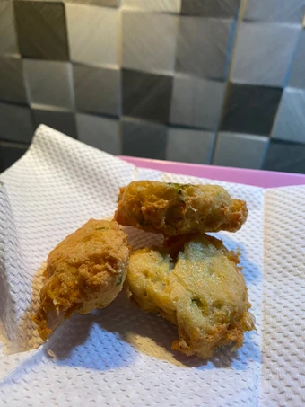 Langkah Mudah untuk Membuat Resep Bakwan teri nasi yang Lezat Anti Ribet, Uenak Banget