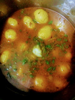 चटपटे आलू मटर (Chatpate aloo matar recipe in Hindi) रेसिपी मुख्य फोटो