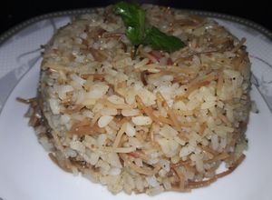 صورة لوصفة رز بالشعيرية