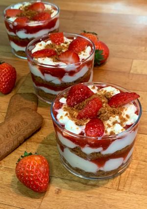 Une photo de Verrines à la fraise et au spéculos