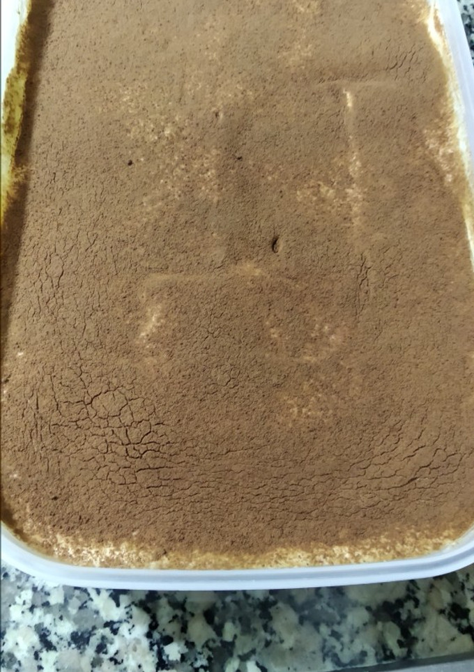 Una foto de Tiramisú para todos los publicos (receta cocinada por mi mujer)