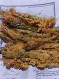 Daun bawang goreng tepung