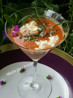 Una foto de Gazpacho de cerezas a mi manera