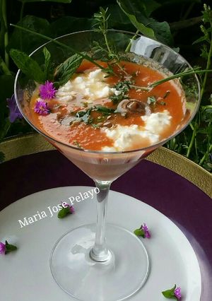 Una foto de Gazpacho de cerezas a mi manera