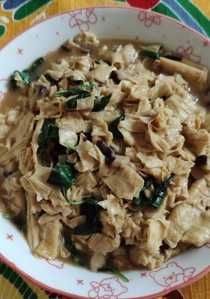 簡單料理-豆包炒九層塔 的食譜成品照片