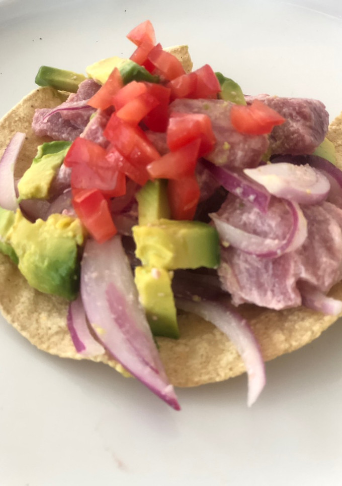 Una foto de 🍣 Tostada de atún express 🍣