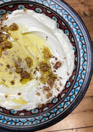 A picture of Labneh.