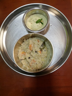 வரகு பொங்கல் (Varagu pongal recipe in tamil) செய்முறை முக்கிய புகைப்படம்