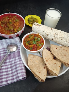 વટાણા નું શાક (Vatana Shak Recipe In Gujarati) રેસીપી મુખ્ય ફોટો