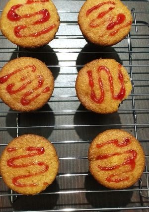 A picture of Eggless strawberry cupcakes.