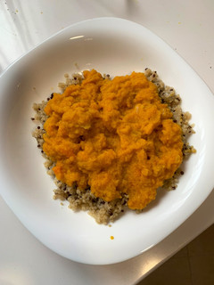Una foto de Salsa de zanahoria (para acompañar quinoa, pollo, albóndigas...)