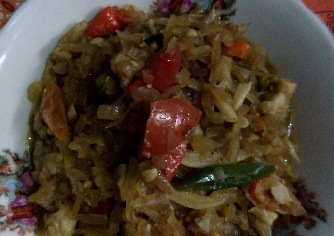 Tumis pedas paya muda