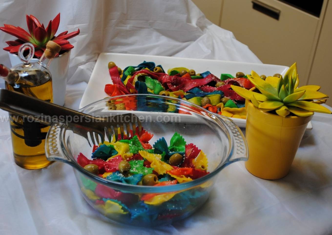 Rainbow spaghetti/pasta#familyfriendly