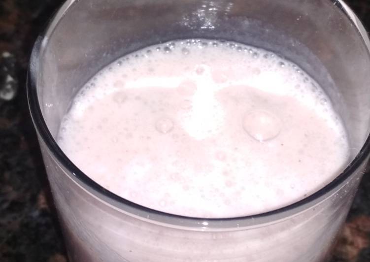 Recipe of Favorite Strawberry shake