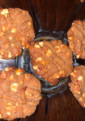 A picture of Keto Peanut Butter Cookies.