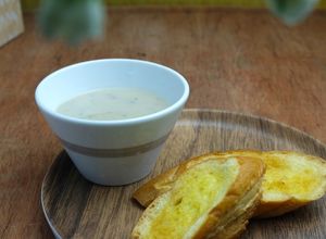 Gambar Garlic Bread n Mushroom Soup
