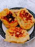 Empanadas de harina de trigo asadas rellenas de vegetales