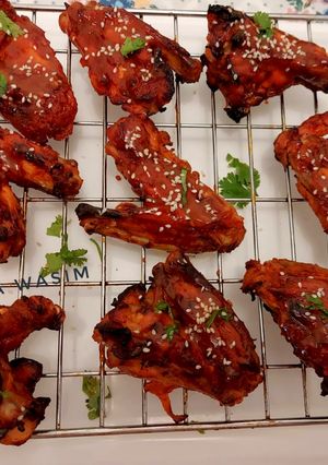 A picture of Korean crispy baked chicken wings.