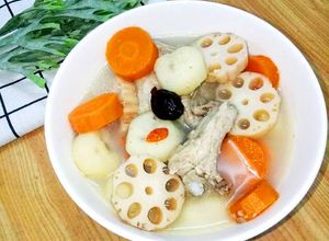 Hình của món Sườn Heo hầm Thảo Quả.