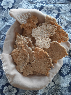 Una foto de Crackers de avena veganas