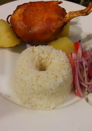 Una foto de Cuy frito