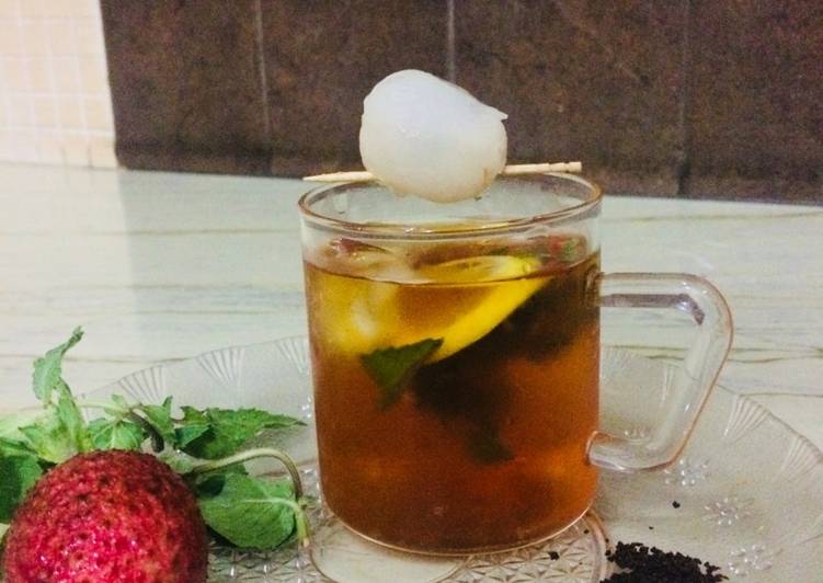 Lemon mint ice tea with lichi juice