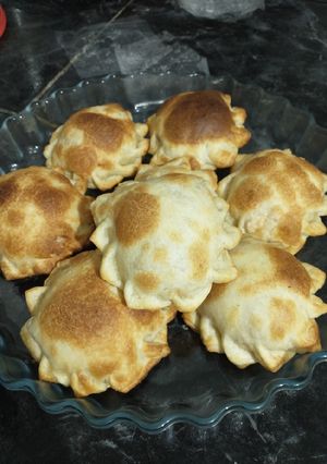 Una foto de Empanaditas caprese 😍