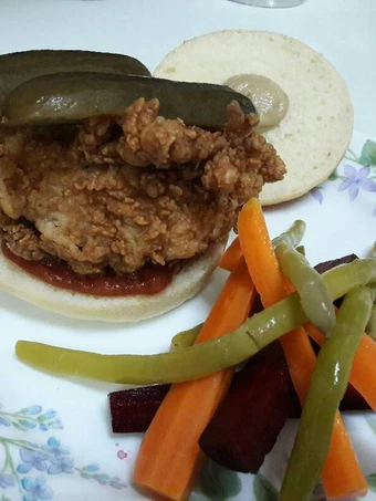 Easy Way Prepare Recipe Crispy Fried Chicken that is Can Pamper Your Tongue, Can Spoil the Tongue}