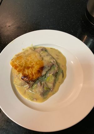 A picture of Chicken, Ham and Leek Pie.