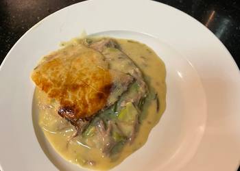 Easy Cooking Recipe Chicken Ham and Leek Pie Practical Delicious