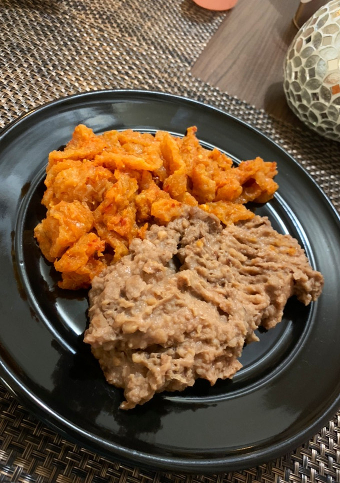 Una foto de Chicharrón en salsa roja
