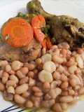 Frijoles con seco de pollo