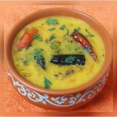 A picture of Daal Handi.