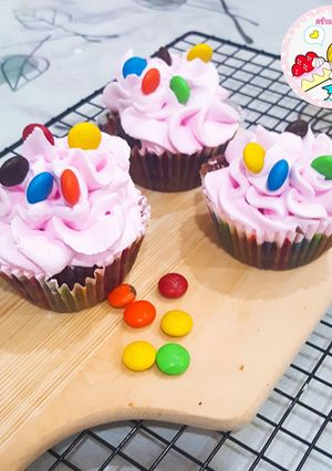 รูปของ Cupcakechocolate m&m🍰🍫