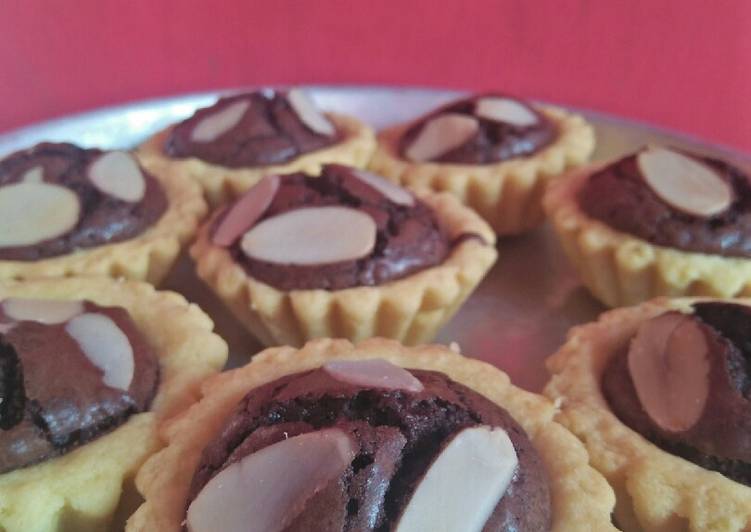 Bagaimana Membuat Pie Brownies Shiny Crust yang Enak