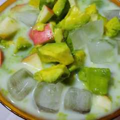 รูปของ Es buah alpukat dan apel