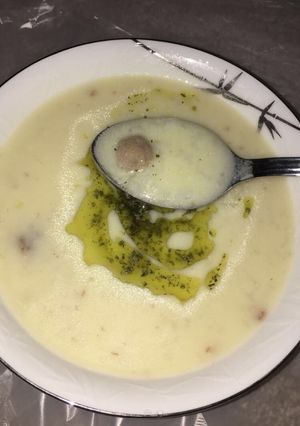 صورة لوصفة شوربة اللبنية التركية😍❤️