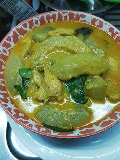 A picture of Green Curry Chicken with Winter Melon (No Additives).