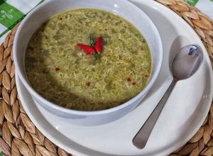 Foto di Zuppa di asparagi selvatici e uova, ricetta del riciclo 🌷