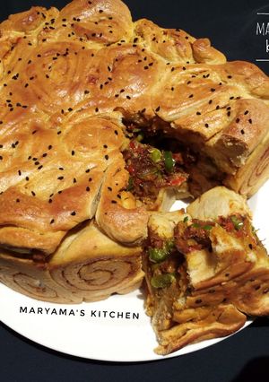 A picture of Potatoe swirl bread/burger.