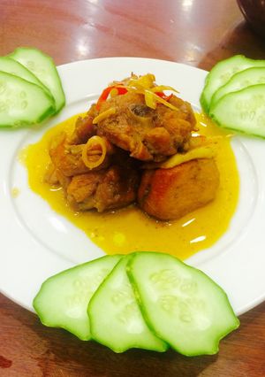 Hình của món Gà kho sả ớt.