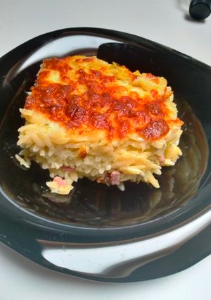 Une photo de Gratin de pâtes courgettes, lardons, mozzarella