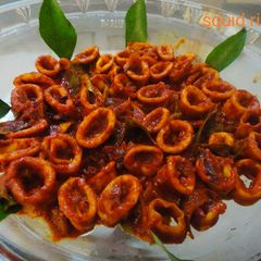 A picture of Chilli Squid rings.